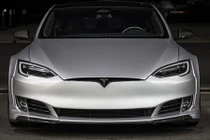 Siêu xe điện Tesla Model S bản thân rộng giá 4,66 tỷ đồng