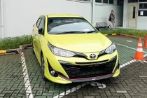 Chi tiết xe giá rẻ Toyota Yaris TRD Sportivo 2018 mới