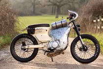 Honda Super Cub C90 "lột xác" xe đua chạy 133,5 km/h