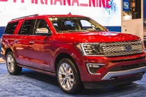 SUV Ford Expedition 2018 "đội giá" lên đến 1,8 tỷ đồng