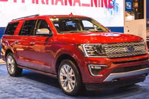 SUV Ford Expedition 2018 "đội giá" lên đến 1,8 tỷ đồng