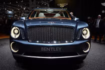 Bently sử dụng đá thạch anh 200 triệu năm làm nội thất xe