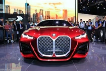 BMW M4 Coupe 2021 lại gây sốc với lưới tản nhiệt siêu to