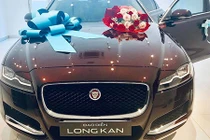 Đạo diễn Long Kan tậu "siêu báo" Jaguar XF hơn 3 tỷ đồng