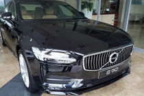 Volvo S90 chính hãng giá 2,7 tỉ đồng tại Việt Nam