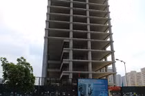 Bộ Tài chính điểm mặt tòa nhà 2.700 tỷ bỏ hoang của VICEM