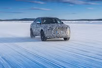 SUV cỡ nhỏ Jaguar E-PACE được thử nghiệm như thế nào?