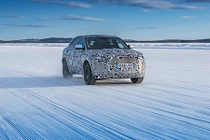SUV cỡ nhỏ Jaguar E-PACE được thử nghiệm như thế nào?
