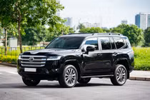 Toyota Land Cruiser chủ tịch chạy chán, bán vẫn đắt hơn xe "đập thùng"