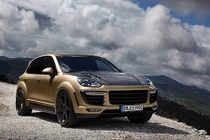 Porsche Cayenne Vantage phiên bản vàng của TopCar