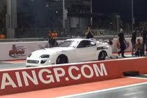 Toyota Supra chỉ mất 6 giây để hoàn thành đường đua 400m