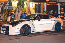 Nissan GT-R độ "khủng" rao bán 2,8 tỷ ở Sài Gòn