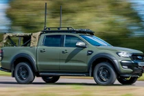 Xe bán tải Ford Ranger 2019 độ chống đạn siêu hầm hố 