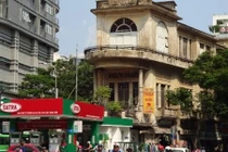 Nhà "vàng" 4 mặt tiền vốn đẹp nhất Sài Gòn đang xuống cấp 