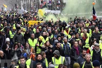 Biểu tình “Áo Vàng” tái diễn tuần thứ 13 liên tiếp tại Pháp
