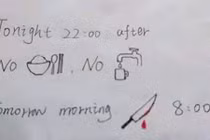 Để lại mẩu giấy note cho bệnh nhân, nữ y tá khiến bệnh nhân “tái mặt”