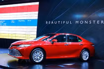 Toyota Camry 2019 tại VN dùng động cơ, hộp số cũ?