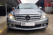 Xe sang Mercedes C200 cũ chỉ 400 triệu đồng ở Hà Nội