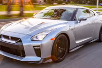 Siêu xe giá rẻ Nissan GT-R 2019 chỉ hơn 2 tỷ đồng