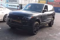 “Soi” Range Rover HSE Black Design 2018 hơn 8 tỷ về Việt Nam