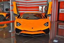 “Siêu bò” Aventador SV có giá 650.000 đô tại Dubai