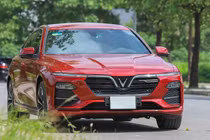 VinFast bán được 2.103 xe ôtô trong tháng đầu tiên năm 2022