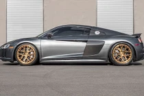 Siêu xe Audi R8 phá kỷ lục drag của Bugatti Veyron