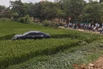 Ảnh hiện trường kinh hoàng xe Camry tông chết 3 nam sinh