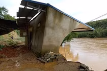 Mưa lũ tại Thanh Hóa khiến 14 người chết và mất tích