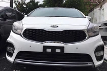 Kia Rondo 2017 bất ngờ "lộ hàng" tại Việt Nam