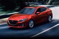 “Lỗi cá vàng” Mazda3 vẫn bán gần 900 xe trong 1/2016
