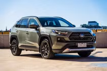 Toyota cân nhắc sản xuất RAV4 2026 tại Mỹ do thuế