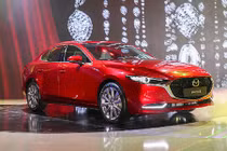 300 xe Mazda3 2020 tại Việt Nam lỗi phần mềm phanh khẩn cấp