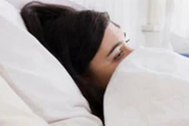 Chồng mải giai gái, không về quê ăn Tết với vợ con