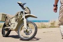 Xem xe môtô chạy điện dành riêng cho quân đội Nga