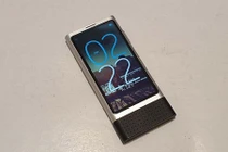 "Soi" điện thoại Nokia chạy Android bé xíu hơn 46 triệu đồng