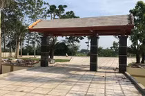 Tiếp tục đập bỏ “biệt phủ” 5.000m2 không phép của đại úy công an