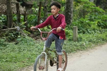Chiếc xe đạp của cậu bé Sơn La bán được 103 triệu đồng