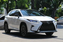Cận cảnh Lexus RX350 F-Sport gần 5 tỷ tại Việt Nam