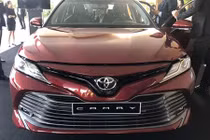 "Soi" chi tiết Toyota Camry 2019 tiền tỷ tại Việt Nam