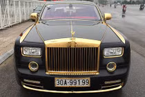 Đại gia Việt mạ vàng siêu xe sang Rolls-Royce đón Tết