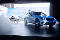 Mercedes-Benz GLC 2016 giá từ 1,7 tỷ tại VN có gì?