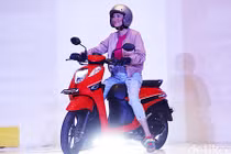 Cận cảnh xe ga Honda Genio bán ra 32,5 triệu đồng