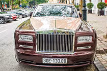 Siêu xe Rolls-Royce đắt nhất Việt Nam lăn bánh tại Hà Nội