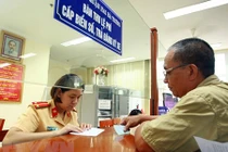 Người dùng ôtô, xe máy tại Việt Nam sẽ nộp phí trước bạ online?