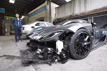 Siêu xe 3,4 triệu Euro - Koenigsegg Agera "tử nạn" bí ẩn