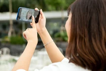 Có nên mua điện thoại Honor 20 Lite "siêu rẻ" tại Việt Nam?