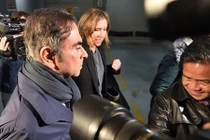 Cựu Chủ tịch Nissan, Carlos Ghosn bị bắt trở lại 