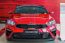 Sedan hạng C Kia Cerato giảm tới 40 triệu đồng tại Việt Nam