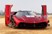 Koenigsegg Jesko khủng "made in Vietnam" động cơ Toyota cũ gây sốc